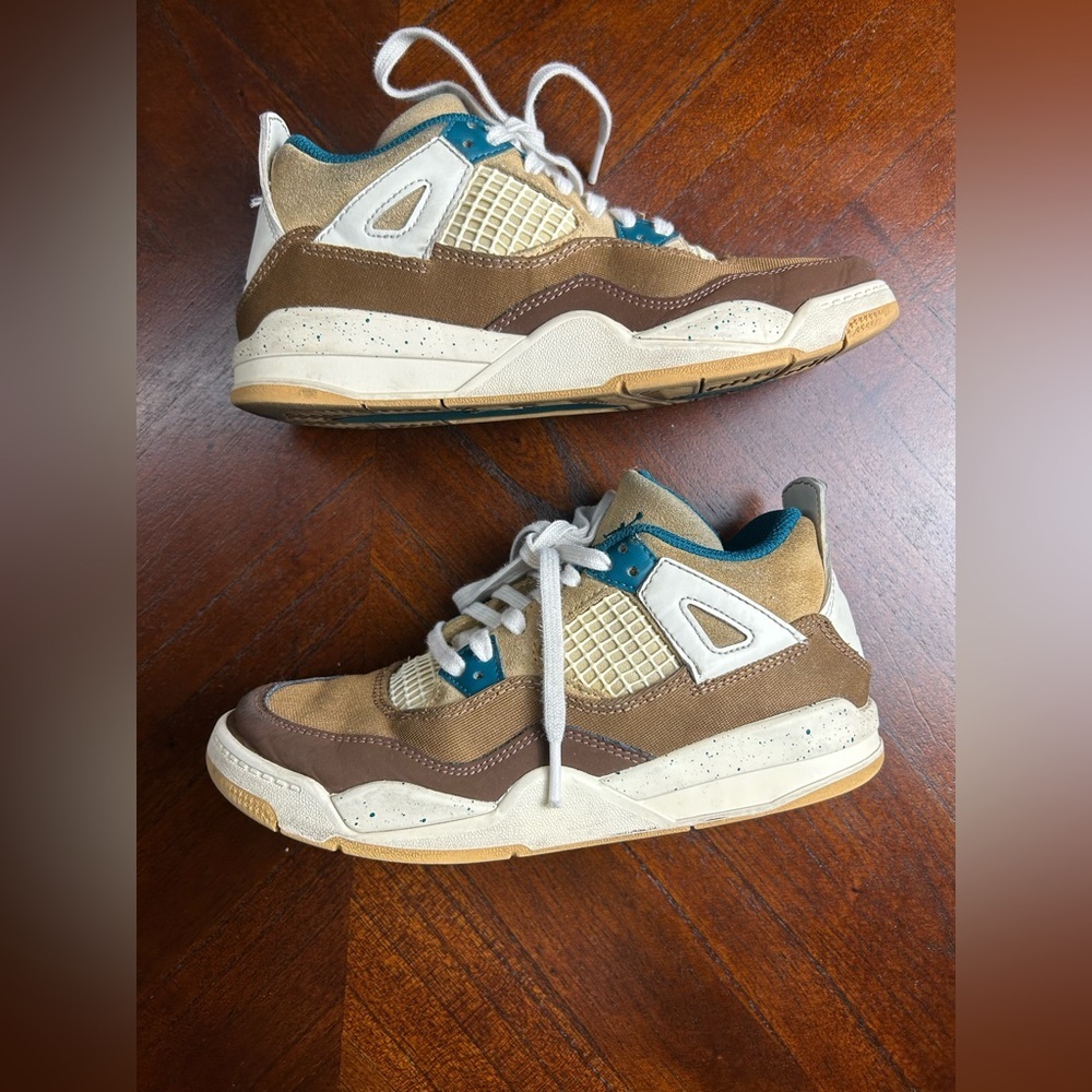 Jordan 4 retro Kids Sneakers in Brown and Cream size 2Y - Picture 3 of 9
